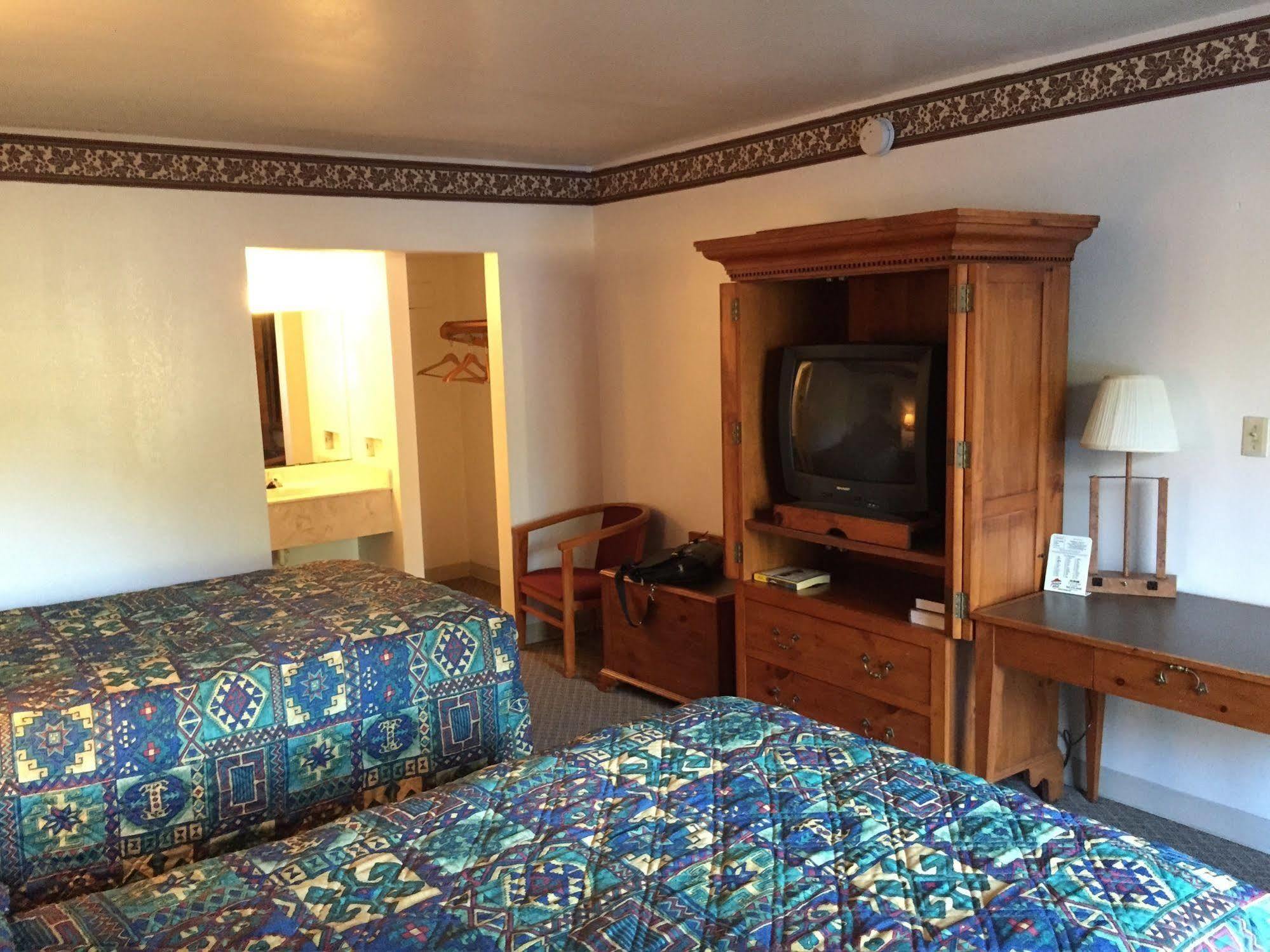 Value Lodge - เกนส์วิลล์ ภายนอก รูปภาพ